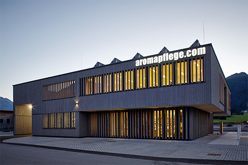 Aromapflege Unternehmensgebäude Lechaschau/Tirol